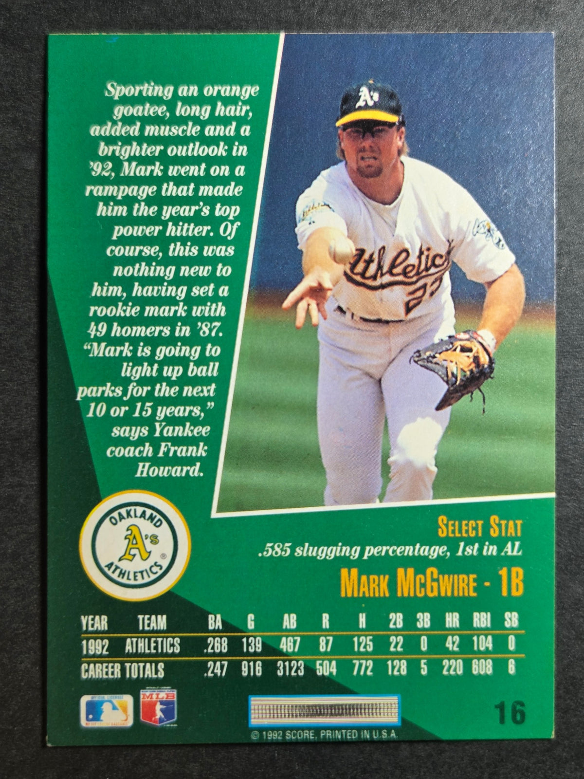 1993 Select Mark McGwire #16 Oakland Athletics Near Mint or Better