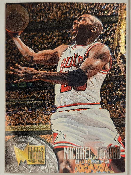 1995-96 Metal Michael Jordan n.º 13 Bulls Excelente